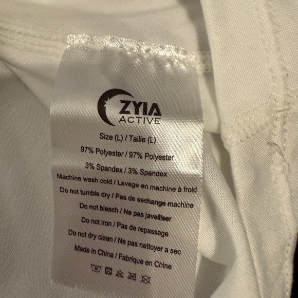 NWT - Zyia Cloud Short Sleeve T Size L - Picture 6 of 6